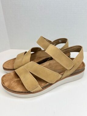 Skechers Relaxed Fit Lifted Comfort Womens Sandals Sz 10 Strappy Chesnut